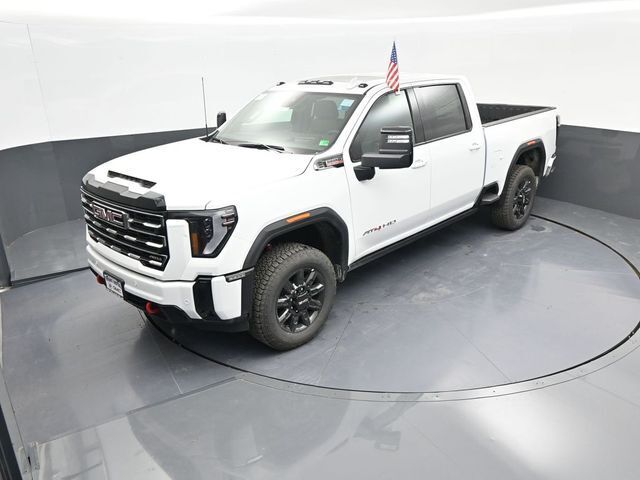 2025 GMC Sierra 2500HD 4WD Crew Cab Standard Bed AT4
