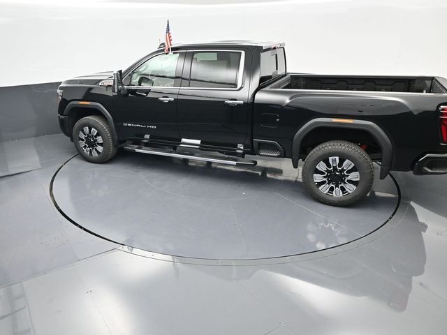 2025 GMC Sierra 2500HD 4WD Crew Cab Standard Bed Denali