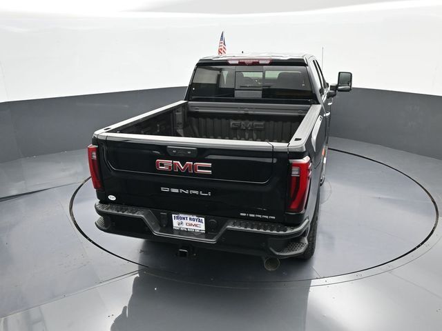 2025 GMC Sierra 2500HD 4WD Crew Cab Standard Bed Denali