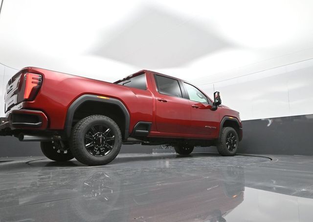 2025 GMC Sierra 2500HD 4WD Crew Cab Standard Bed AT4