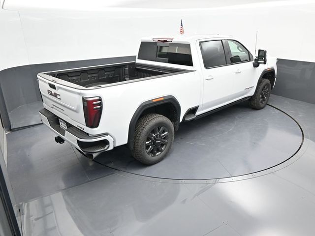 2025 GMC Sierra 2500HD 4WD Crew Cab Standard Bed AT4