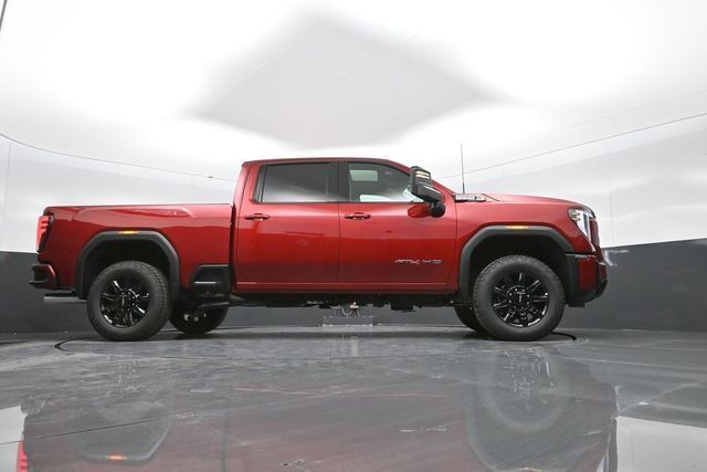 2025 GMC Sierra 2500HD 4WD Crew Cab Standard Bed AT4