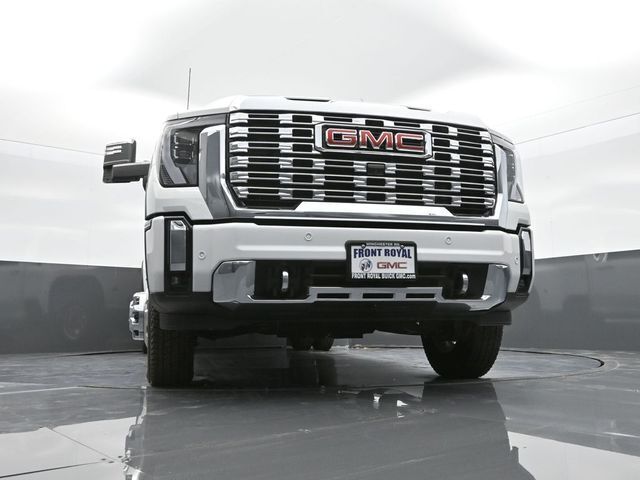 2025 GMC Sierra 3500HD 4WD Crew Cab Long Bed Denali