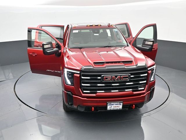 2025 GMC Sierra 2500HD 4WD Crew Cab Standard Bed AT4