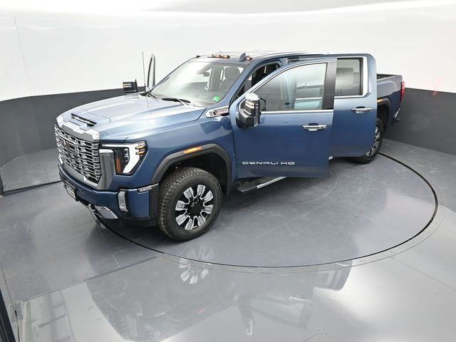 2025 GMC Sierra 2500HD 4WD Crew Cab Standard Bed Denali