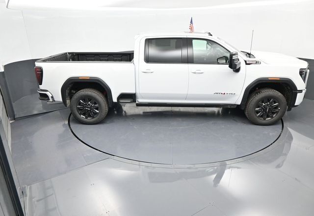2025 GMC Sierra 2500HD 4WD Crew Cab Standard Bed AT4
