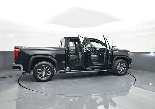 2025 GMC Sierra 1500 4WD Crew Cab Short Box SLT