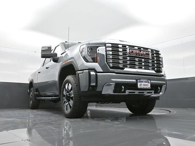 2025 GMC Sierra 2500HD 4WD Crew Cab Standard Bed Denali