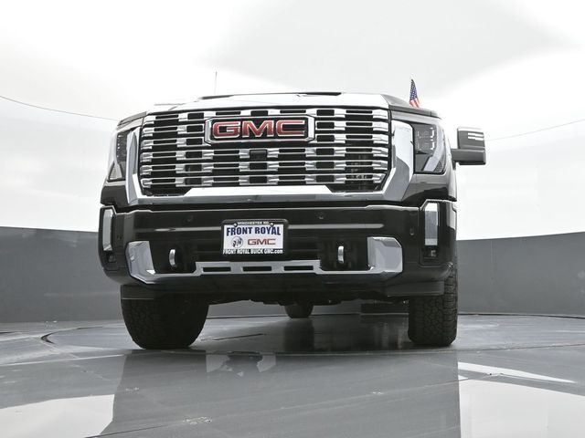 2025 GMC Sierra 2500HD 4WD Crew Cab Standard Bed Denali