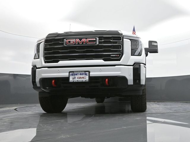 2025 GMC Sierra 2500HD 4WD Crew Cab Standard Bed AT4