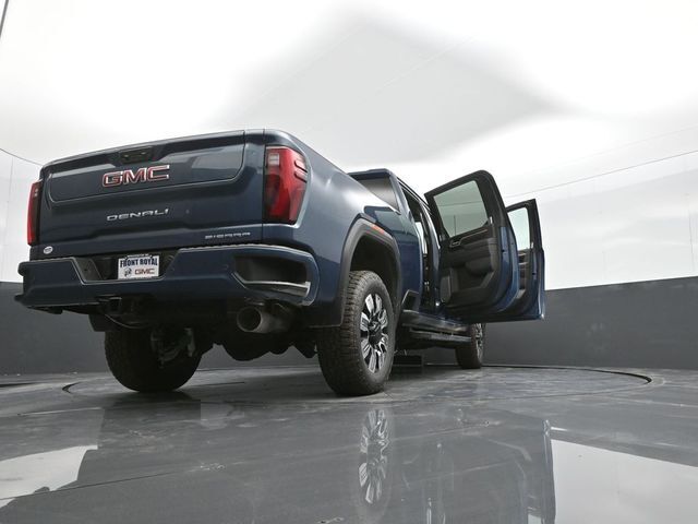 2025 GMC Sierra 2500HD 4WD Crew Cab Standard Bed Denali