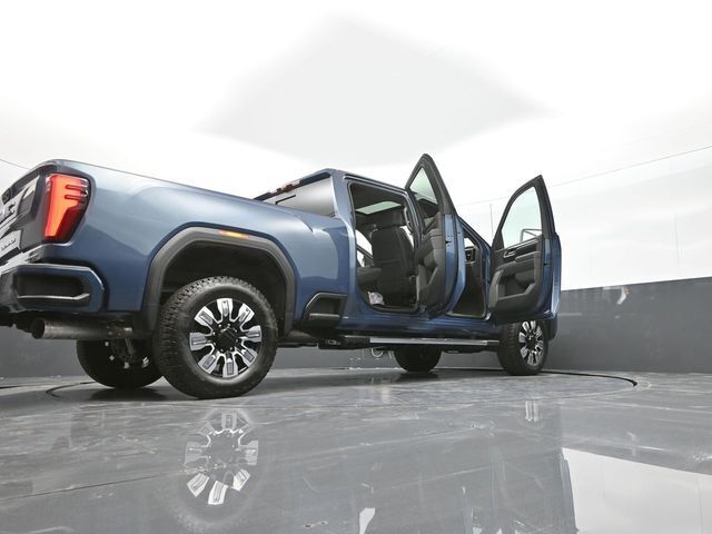 2025 GMC Sierra 2500HD 4WD Crew Cab Standard Bed Denali