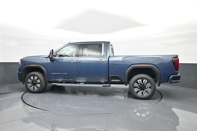 2025 GMC Sierra 2500HD 4WD Crew Cab Standard Bed Denali