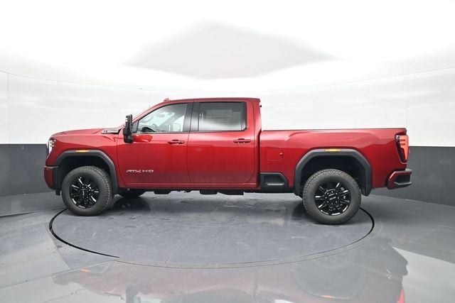 2025 GMC Sierra 2500HD 4WD Crew Cab Standard Bed AT4