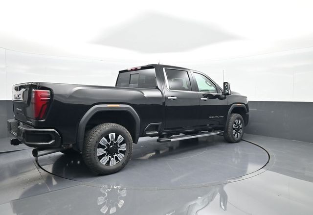 2025 GMC Sierra 2500HD 4WD Crew Cab Standard Bed Denali