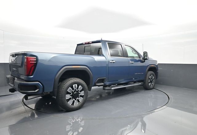 2025 GMC Sierra 2500HD 4WD Crew Cab Standard Bed Denali