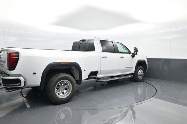 2025 GMC Sierra 3500HD 4WD Crew Cab Long Bed Denali