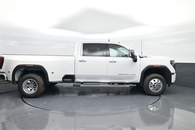 2025 GMC Sierra 3500HD 4WD Crew Cab Long Bed Denali