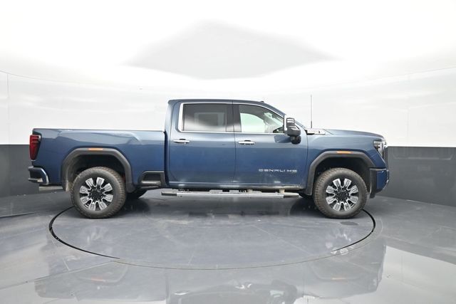 2025 GMC Sierra 2500HD 4WD Crew Cab Standard Bed Denali