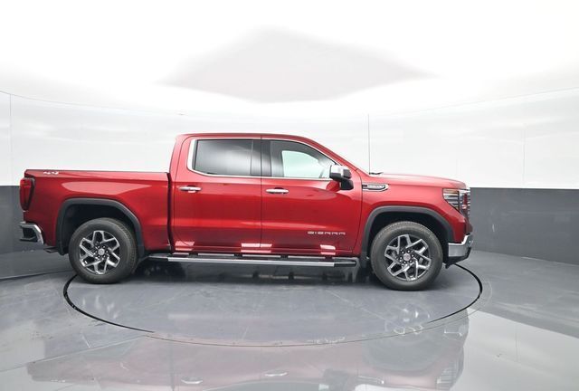 2025 GMC Sierra 1500 4WD Crew Cab Short Box SLT