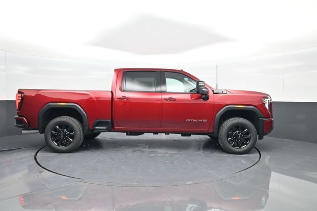2025 GMC Sierra 2500HD 4WD Crew Cab Standard Bed AT4