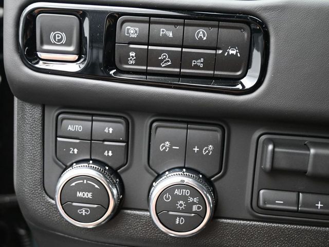 2025 GMC Yukon XL 4WD AT4 Ultimate