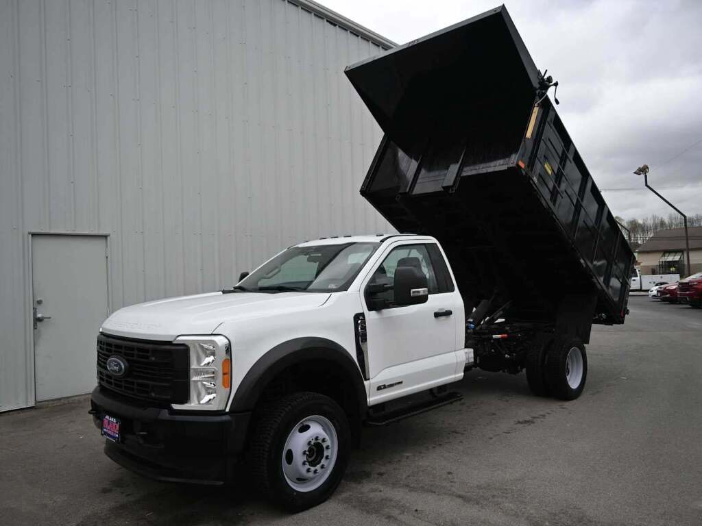 2023 Ford F-550 Super Duty 