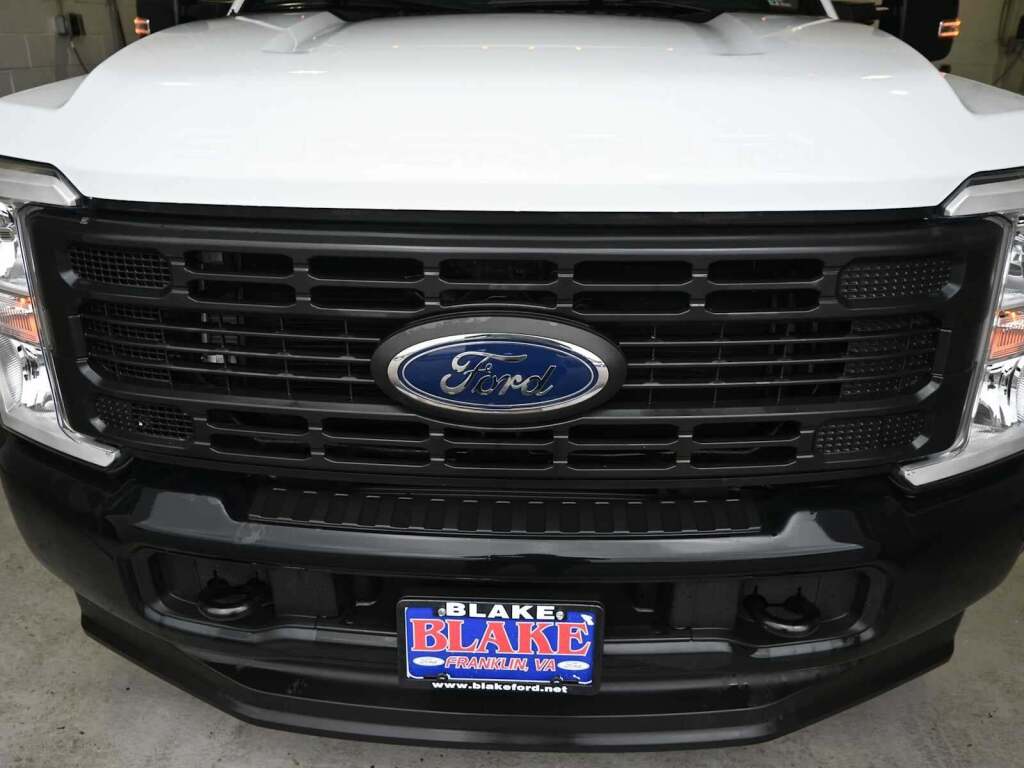 2023 Ford F-550 Super Duty 