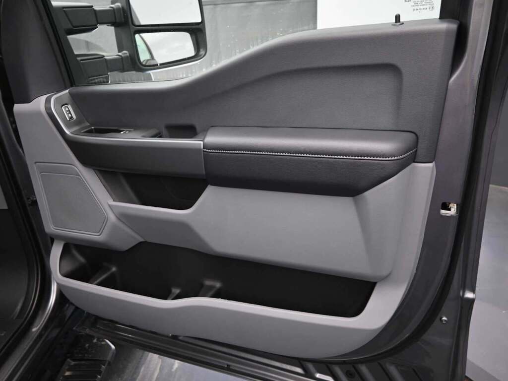 2025 Ford F-350 Super Duty XL