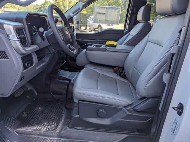 2023 Ford F-450 Super Duty 