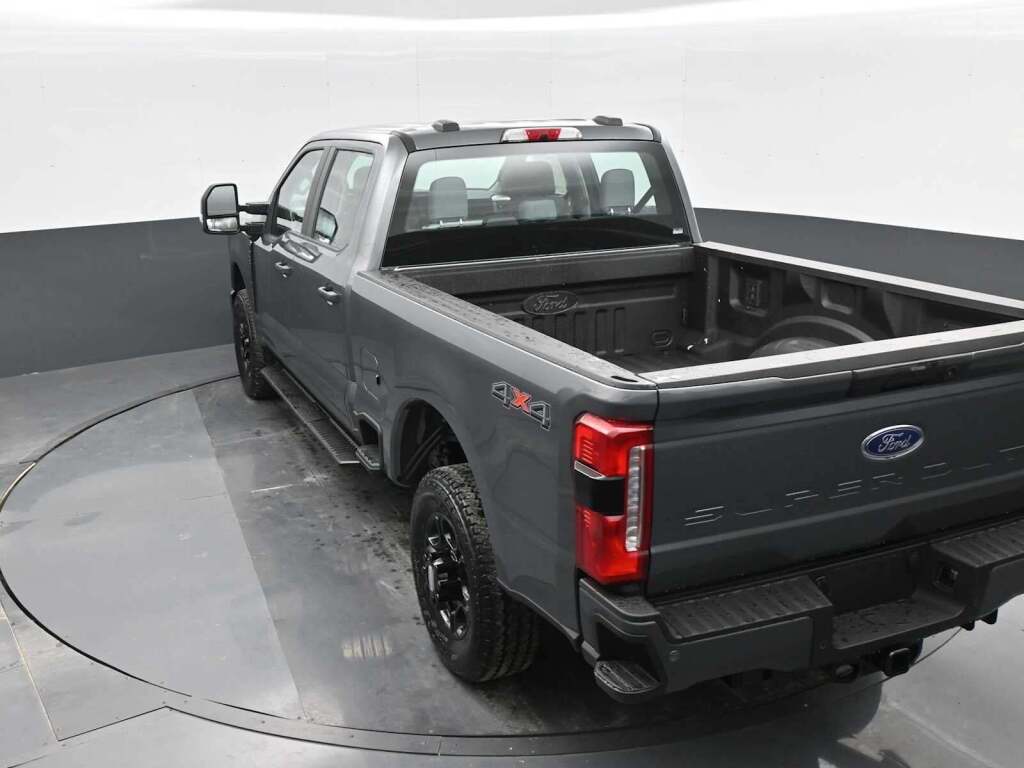 2025 Ford F-250 Super Duty XL