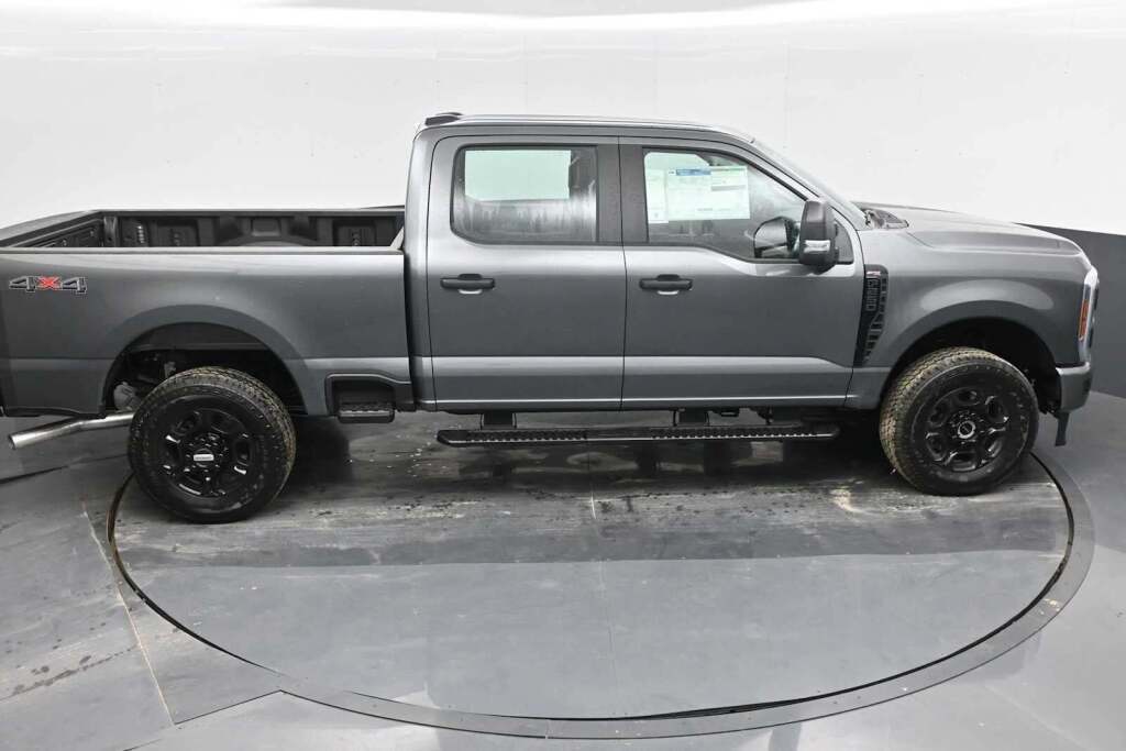 2025 Ford F-250 Super Duty XL