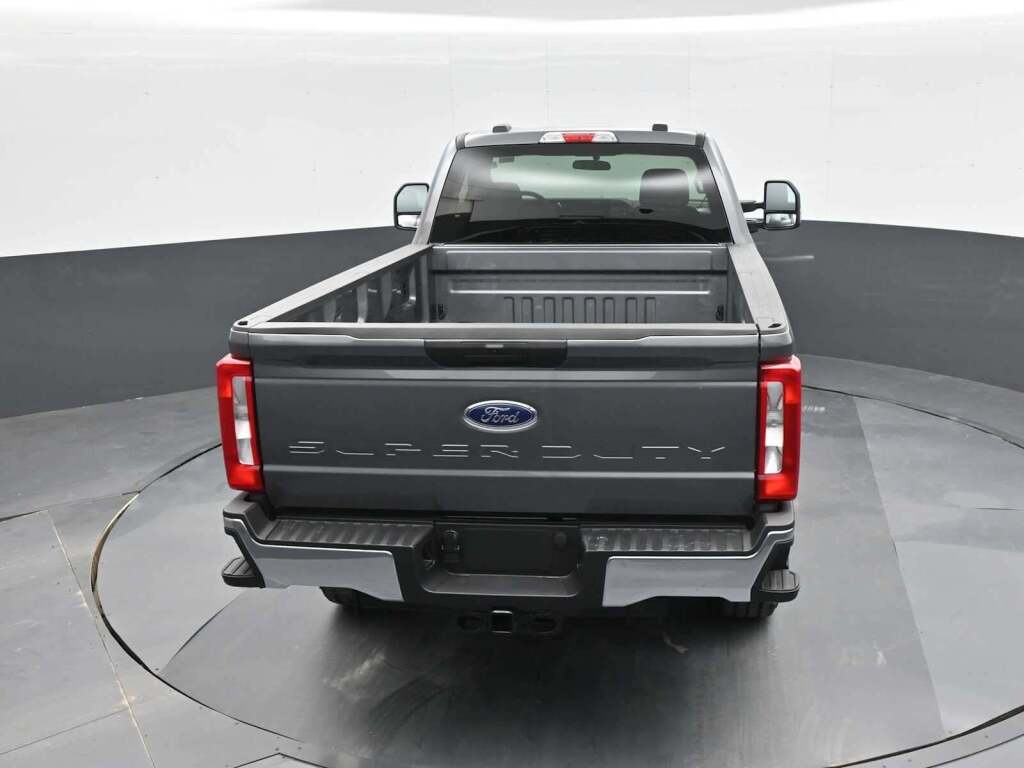 2025 Ford F-350 Super Duty XL