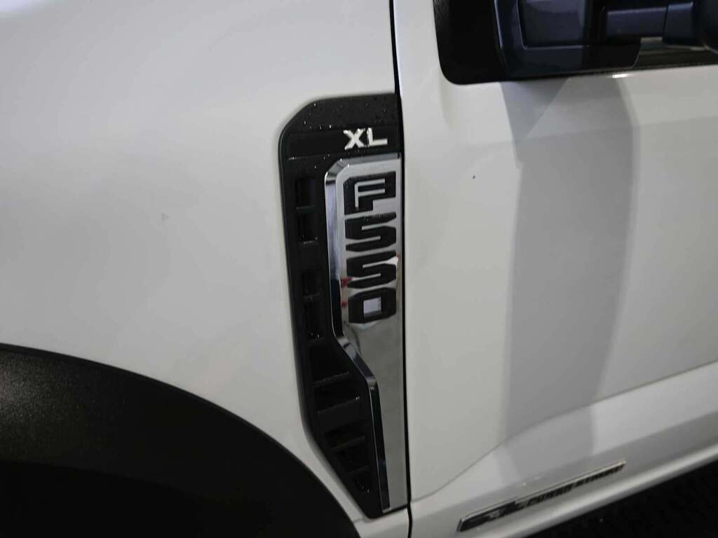 2023 Ford F-550 Super Duty 