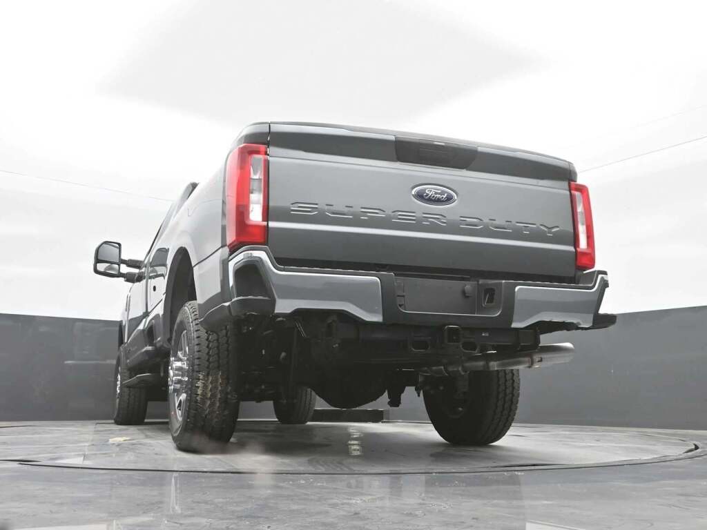 2025 Ford F-350 Super Duty XL