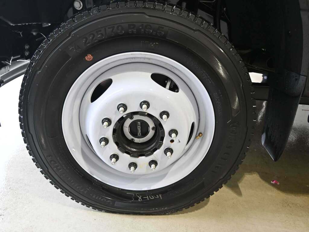 2023 Ford F-550 Super Duty 
