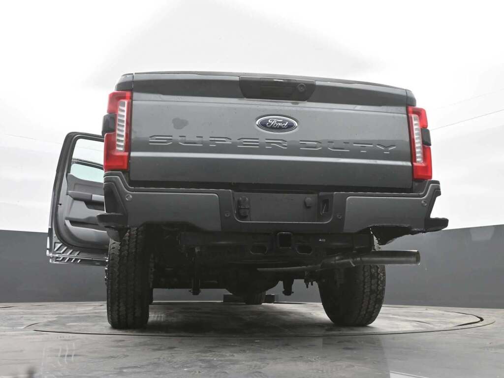 2025 Ford F-250 Super Duty XL