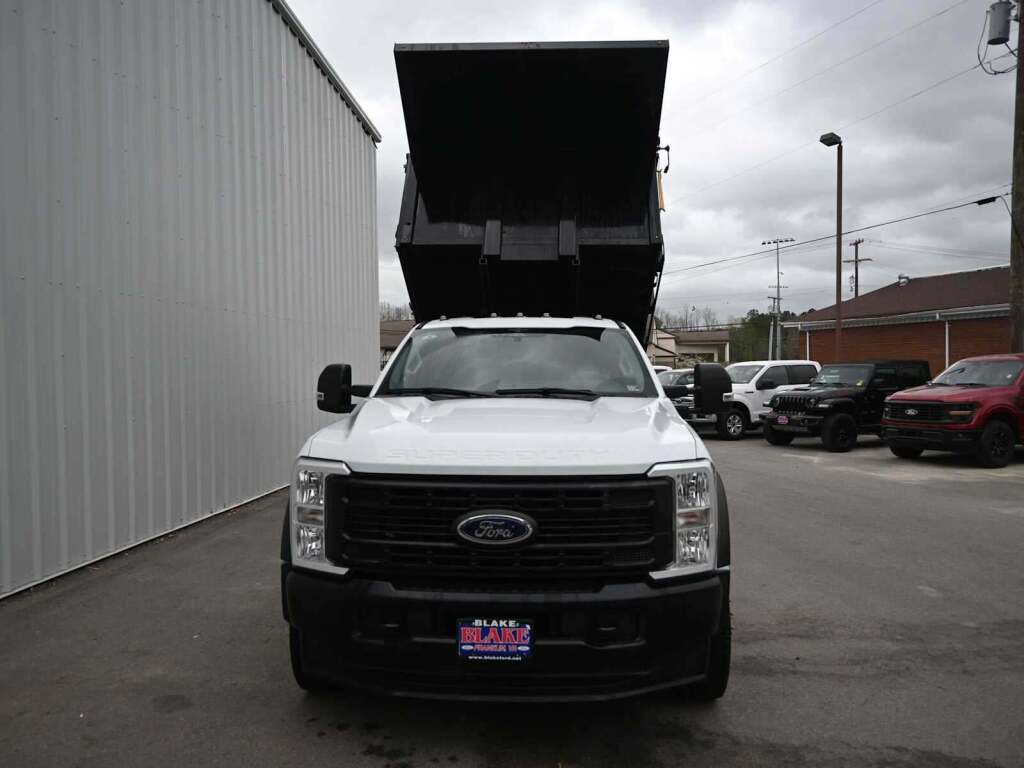 2023 Ford F-550 Super Duty 