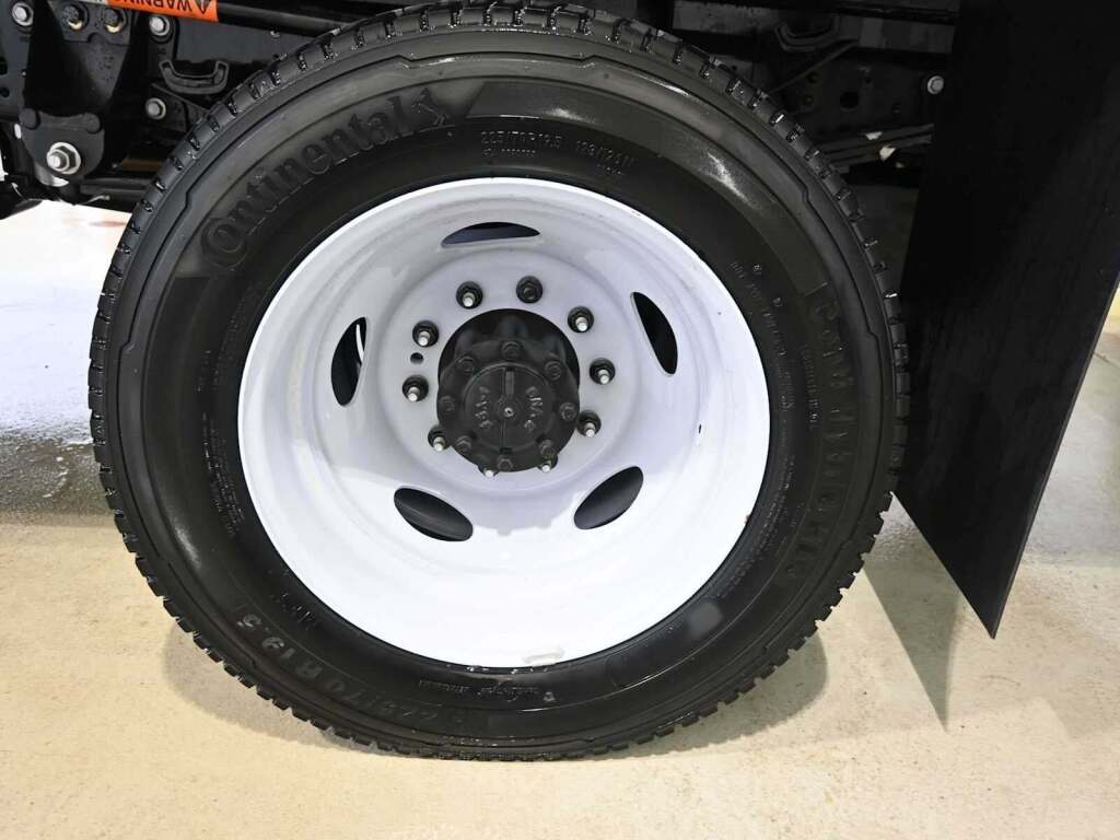 2023 Ford F-550 Super Duty 