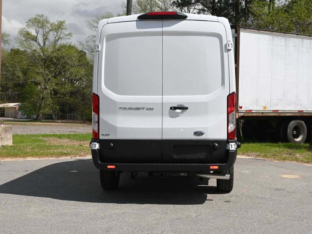2025 Ford Transit-250 Cargo Van 