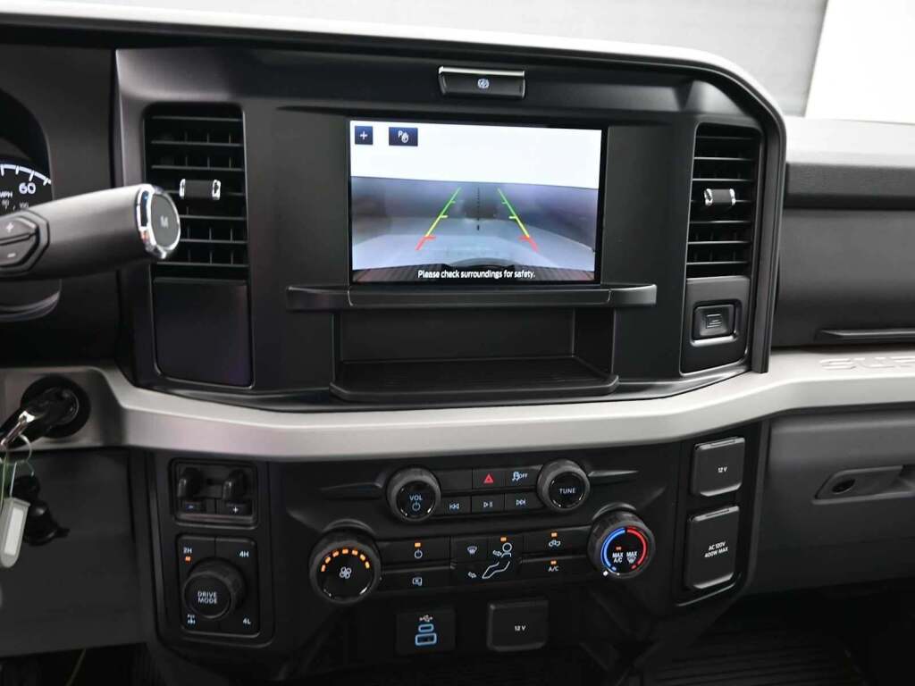 2025 Ford F-350 Super Duty XL