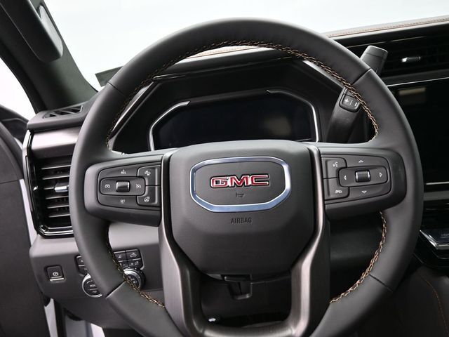 2025 GMC Sierra 2500HD 4WD Crew Cab Standard Bed AT4
