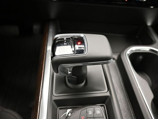 2025 GMC Sierra 1500 4WD Crew Cab Short Box Elevation with 3SB