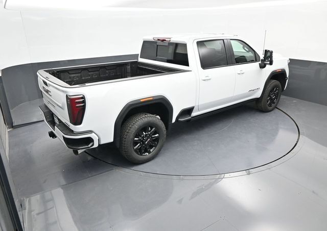 2025 GMC Sierra 2500HD 4WD Crew Cab Standard Bed AT4