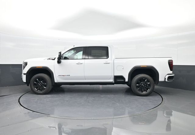 2025 GMC Sierra 2500HD 4WD Crew Cab Standard Bed AT4