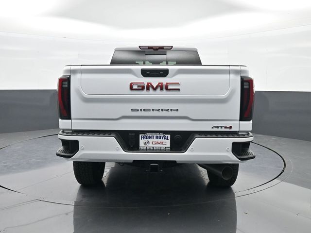 2025 GMC Sierra 2500HD 4WD Crew Cab Standard Bed AT4