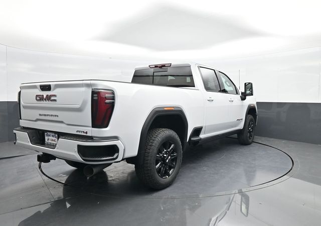 2025 GMC Sierra 2500HD 4WD Crew Cab Standard Bed AT4