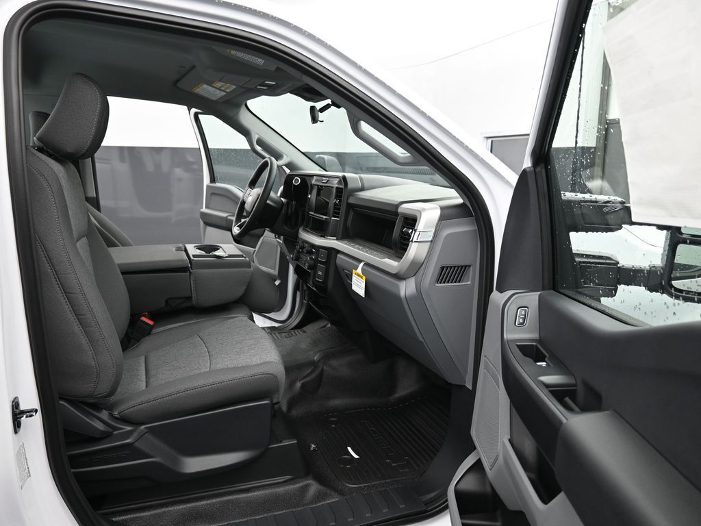 2026 Ford Super Duty F-350 SRW XL