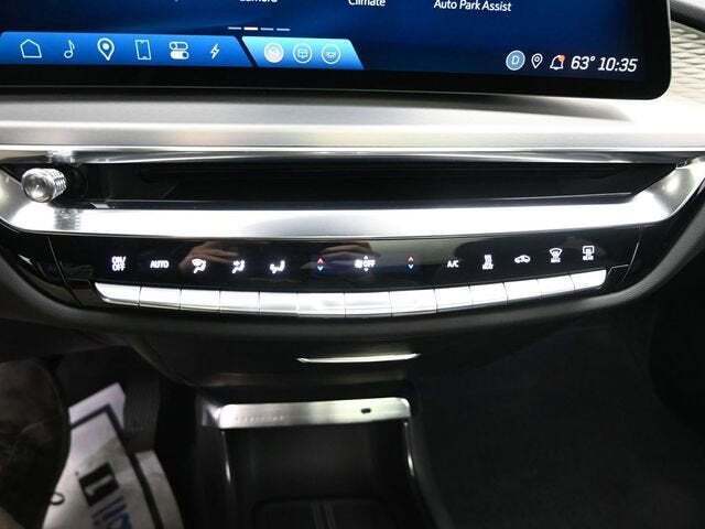 2024 Cadillac LYRIQ Sport 1