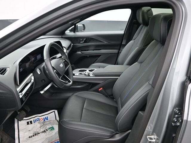2024 Cadillac LYRIQ Sport 1